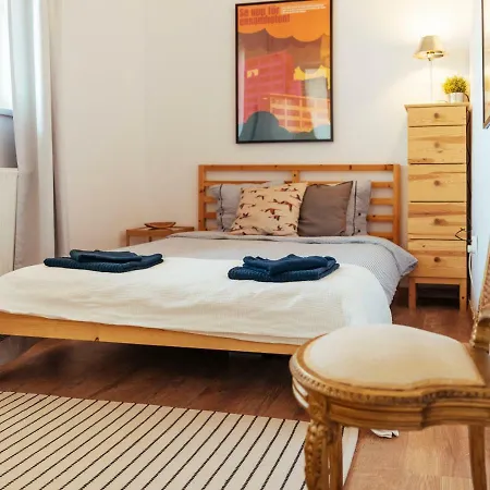 Parkview Apartment - Spectacular View & 2 Bedrooms Bucharest Exterior photo