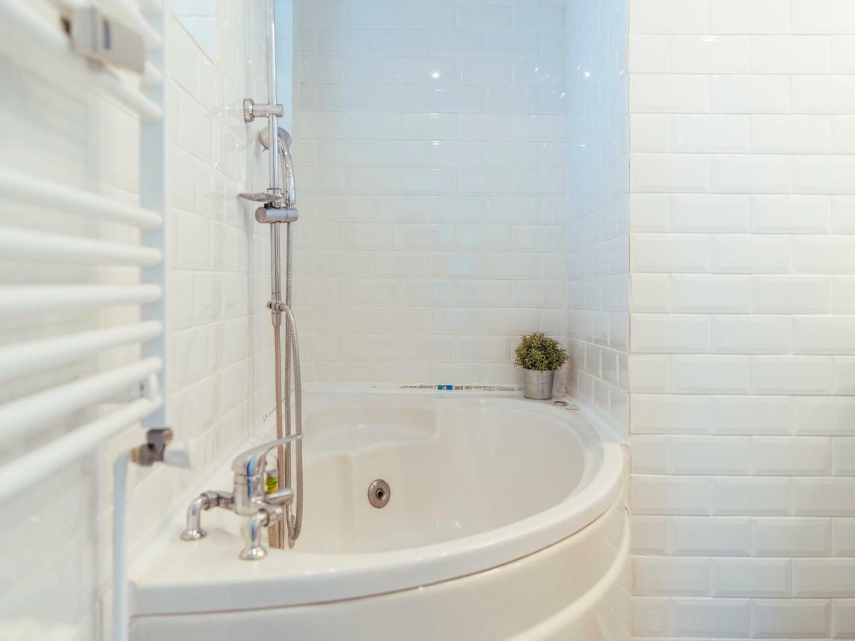 Parkview - Spectacular View & 2 Bedrooms Apartment